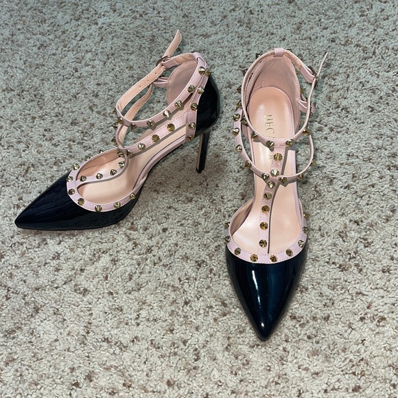 Beautiful black and nude heels. Worn once - Picture 1 of 3